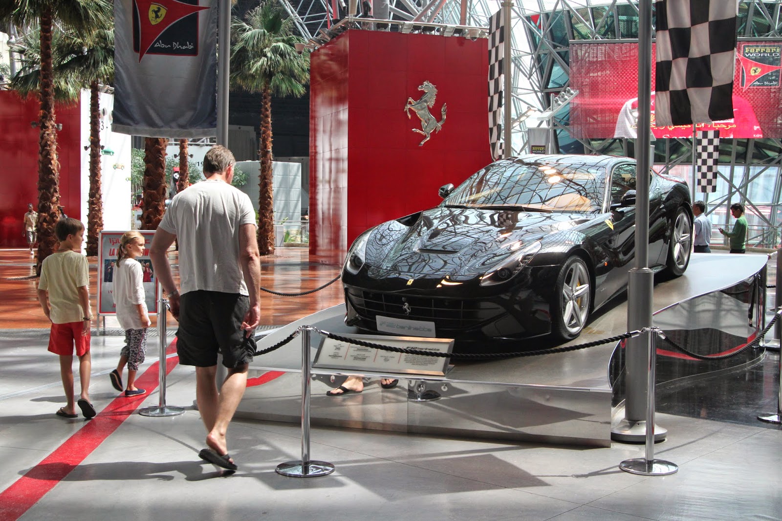 Dubai'den: Ferrari Dünyası Bileti ile Abu Dabi Günübirlik Tur